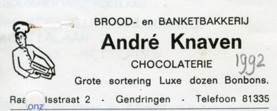 0684-1551 Brood- en Banketbakkerij André Knaven Chocolaterie grote sortering luxe dozen bonbons