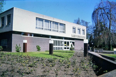 1324 Raifeissenbank (Rabobank), gebouwd in 1970