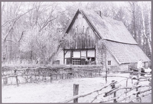 2067 Dansgroep de Plaggenmaejers in het Openluchtmuseum