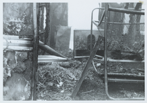 1017_03 Brandweer. De laatste woonwagen van de fam. Veenhuizen. Uitgebrand op 10-1-1960.