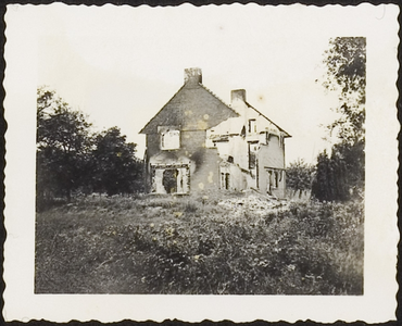 1196 Een verwoeste villa voor de Grebbelinie