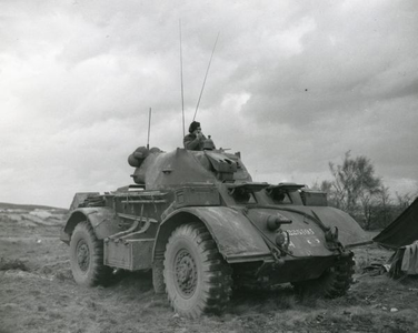 0148 Daimler 'Staghound' gepantserd voertuig (pantserwagen) van het 18e Gepantserde Voertuigen Regiment (18th Armoured ...