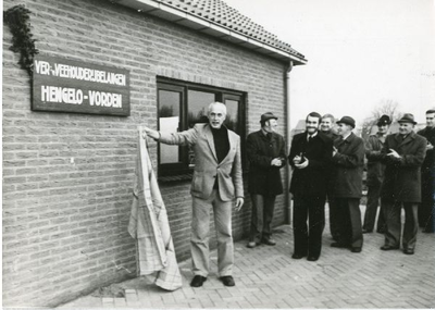 1095-17-1187 De heer Ter Avest verrichtte de opening van het gebouw van Veehouderijbelangen , dat gevestigd werd in het ...