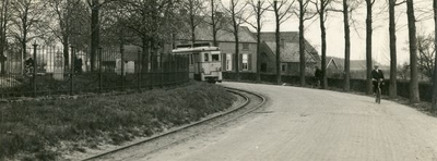 1095-22-035 Motorwagon van de Gelderse Tramwegen