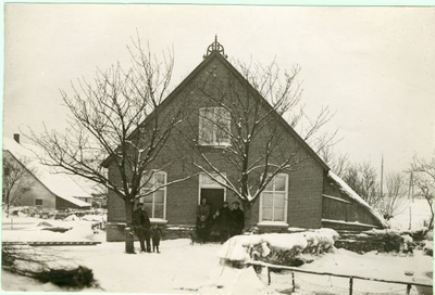 1095-41-620 Huis in de sneeuw