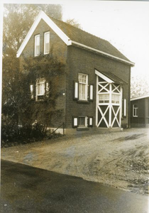 1319-256 Voormalig stationsgebouw aan de spoorlijn Dinxperlo-Varsseveld