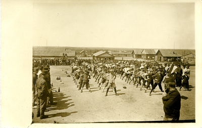 3-0077 Fotoalbum verschillende vluchtelingenkampen, 1914-1918, 24-06-1916