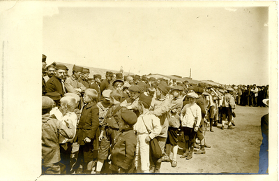 3-0079 Fotoalbum verschillende vluchtelingenkampen, 1914-1918, 24-06-1916