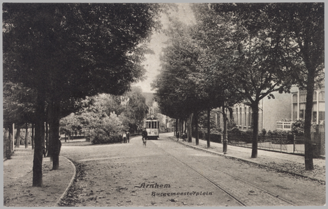 325 Arnhem Burgemeesterplein, ca. 1935