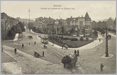 4023 Arnhem Sweerts de Landasstraat en Zijpend. weg, ca. 1920