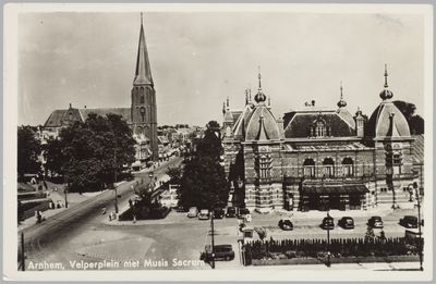 4294 Arnhem, Velperplein met Musis Sacrum., ca. 1950