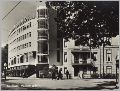 5588-0015 Arnhem Willemsplein, ca. 1920