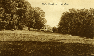 13789 Sonsbeek-Hotel, 1930-1940