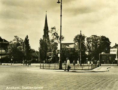 14965 Stationsplein vanaf 1945, ca. 1950