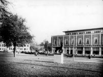 18582 Willemsplein, 1953