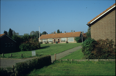 1589 Larikshof, 1990 - 2000