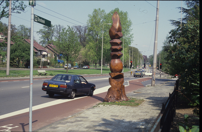 2058 Velperweg, 1990 - 2000