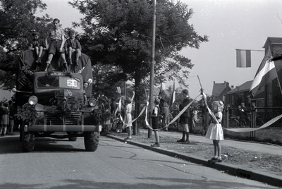 1034 Actie Amsterdam helpt Arnhem , 1945