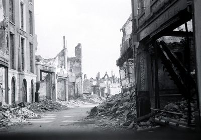 512 Arnhem verwoest 1945, 1945