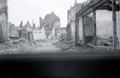 513 Arnhem verwoest 1945, 1945