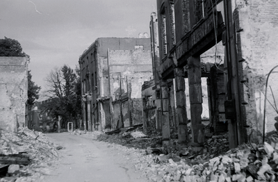 514 Arnhem verwoest 1945, 1945