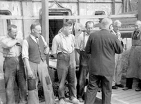 17049 Vlag in top Waalse Kerk, oktober 1951