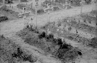 4544 Airborne War Cemetery, 30-04-1946