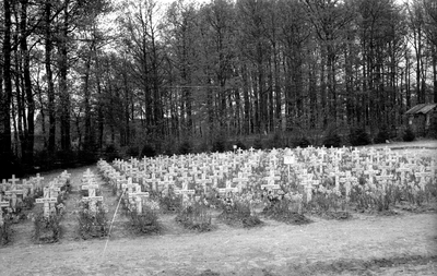 4548 Airborne War Cemetery, 30-4-1946