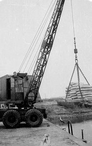 6840 Aanleg opslagtank, 06-11-1946