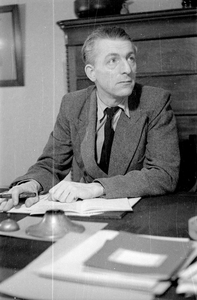 7378 Johan v.d. Woude, schrijver, 13-12-1946
