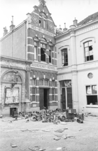 2 Arnhem verwoest, 1945
