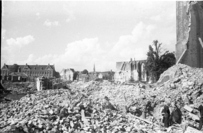 352 Arnhem verwoest, 1945