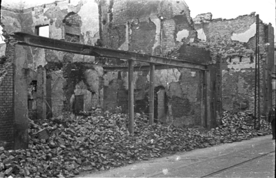 410 Arnhem verwoest, 1940