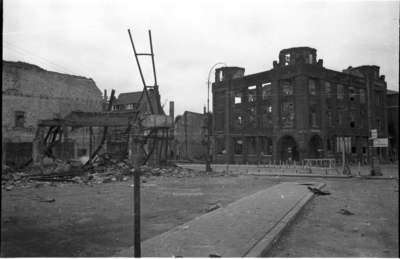 821 Arnhem verwoest, 1945