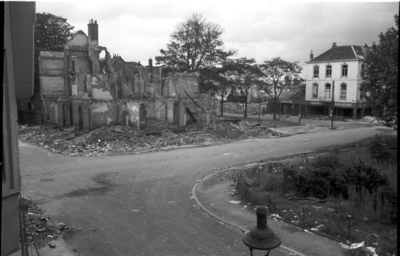 841 Arnhem verwoest, 1945