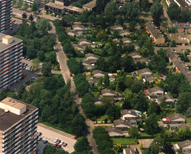 283 Luchtfoto Velp, 1994