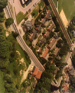 61 Luchtfoto De Steeg, 1980 - 2000