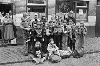 3453-0001 Arnhem. Vertrek Jeugdland , 06-07-1978