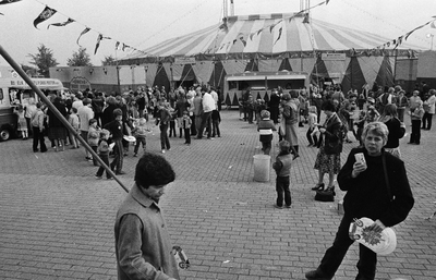 9071-0001 Circus. Bassie en Adriaan, 20-10-1980