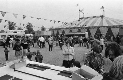 9071-0002 Circus. Bassie en Adriaan, 20-10-1980