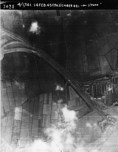 1138 LUCHTFOTO'S, 14-02-1945