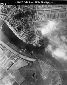 182 LUCHTFOTO'S, 26-03-1944