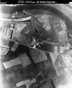 187 LUCHTFOTO'S, 26-03-1944