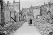 3034 VERWOESTINGEN, 1945