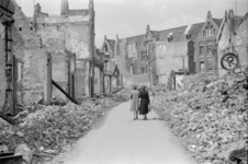 3034 VERWOESTINGEN, 1945