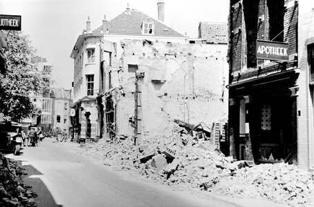 3218 VERWOESTINGEN, 1945