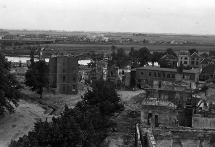 3418 VERWOESTINGEN, 1945