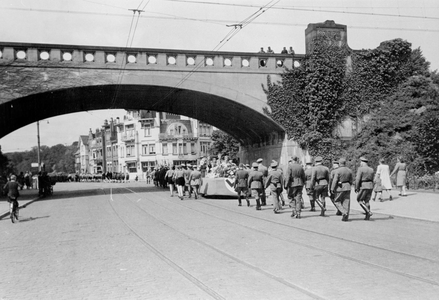 4290 TWEEDE WERELDOORLOG, juni 1944