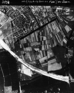 647 LUCHTFOTO'S, 19-09-1944