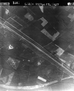 657 LUCHTFOTO'S, 19-09-1944